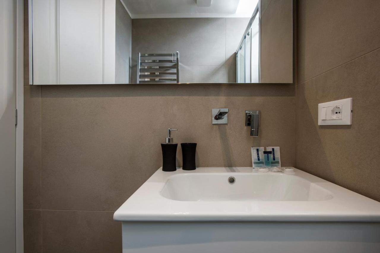 Residenza Fontanella Barberini By Spanish Steps ローマ エクステリア 写真