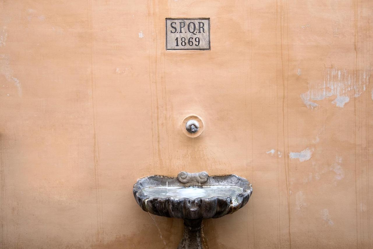 Residenza Fontanella Barberini By Spanish Steps ローマ エクステリア 写真